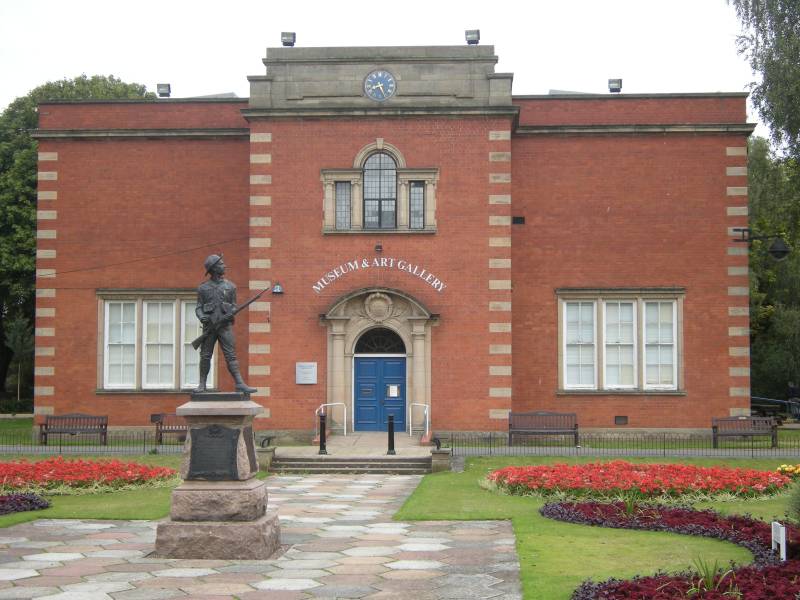 nuneaton museum building in riversley park